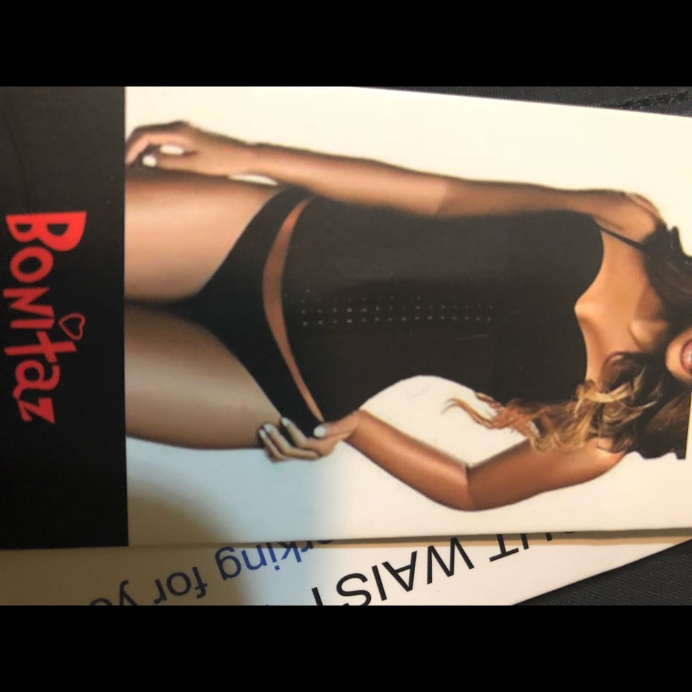 Brand New Waist Trainer in size XS